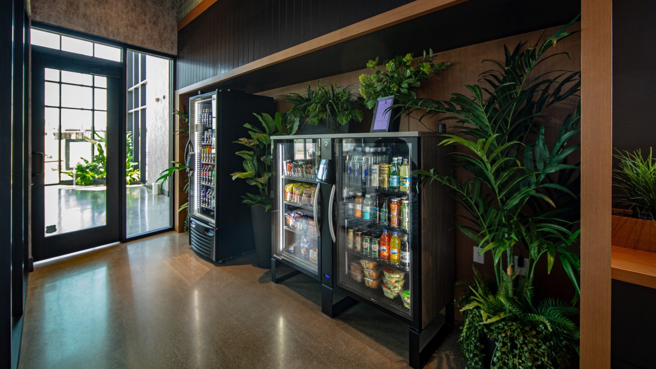Modern Food & Beverage Amenities for Apartment Communities | APT